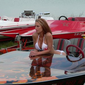 Hotboats_and_babes_274.jpg