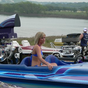 Hotboats_and_babes_276.jpg