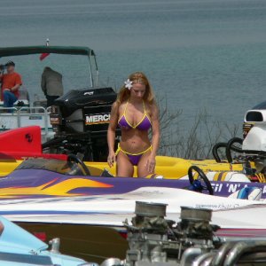 Hotboats_and_babes_307.jpg