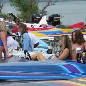 Hotboats_and_babes_322.jpg