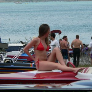 Hotboats_and_babes_378.jpg