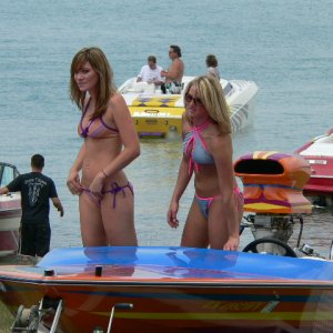 Hotboats_and_babes_385.jpg