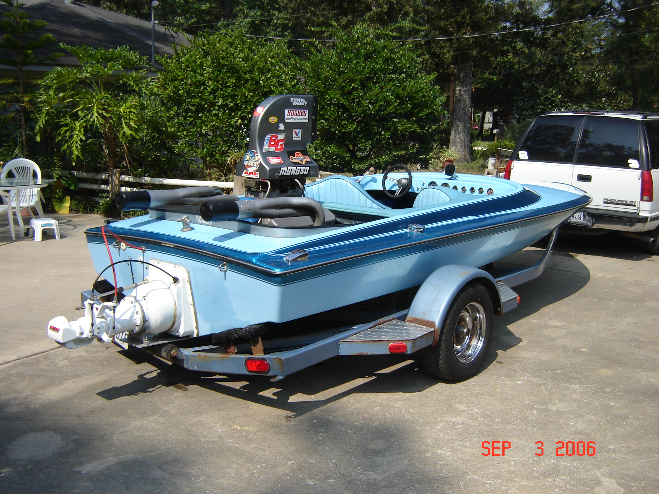 blue_jetboat_005.jpg