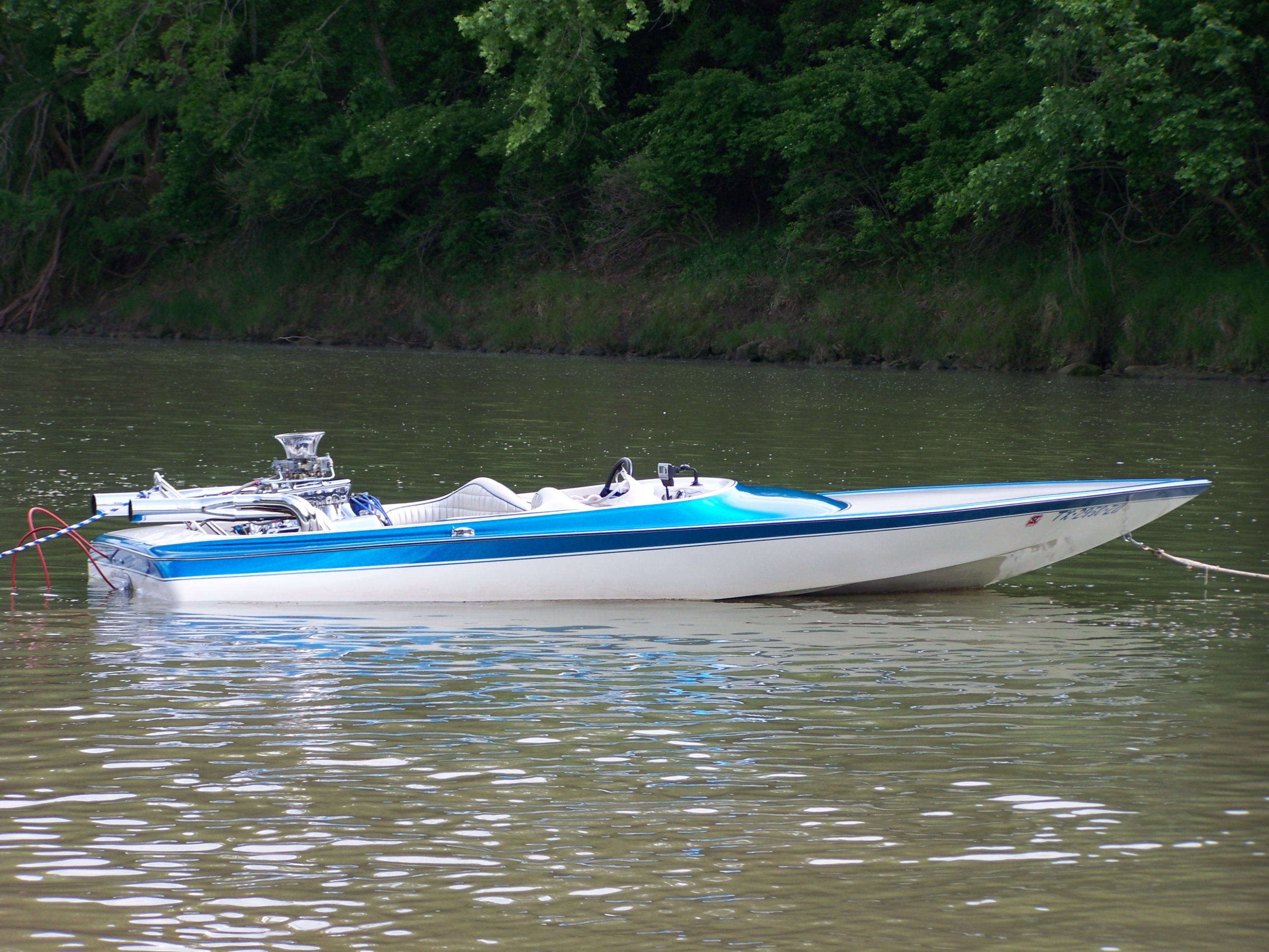 Boat_007.jpg