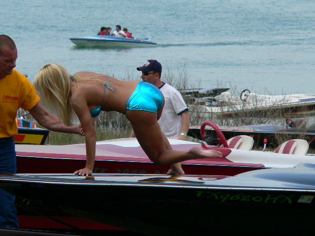 Hotboats_and_babes_376.jpg