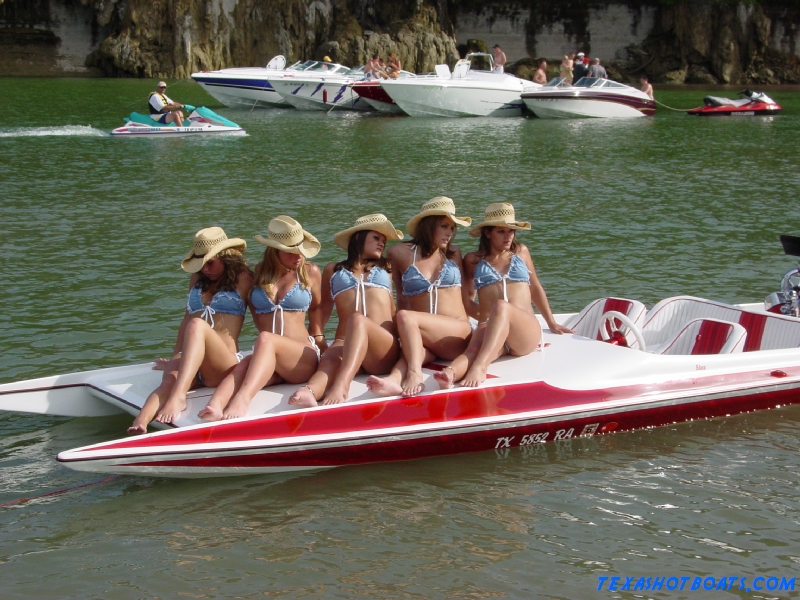 hotboatsandbabes06-46.JPG